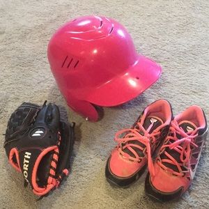 Tball/Softball Lot Helmet/Glove/Cleats